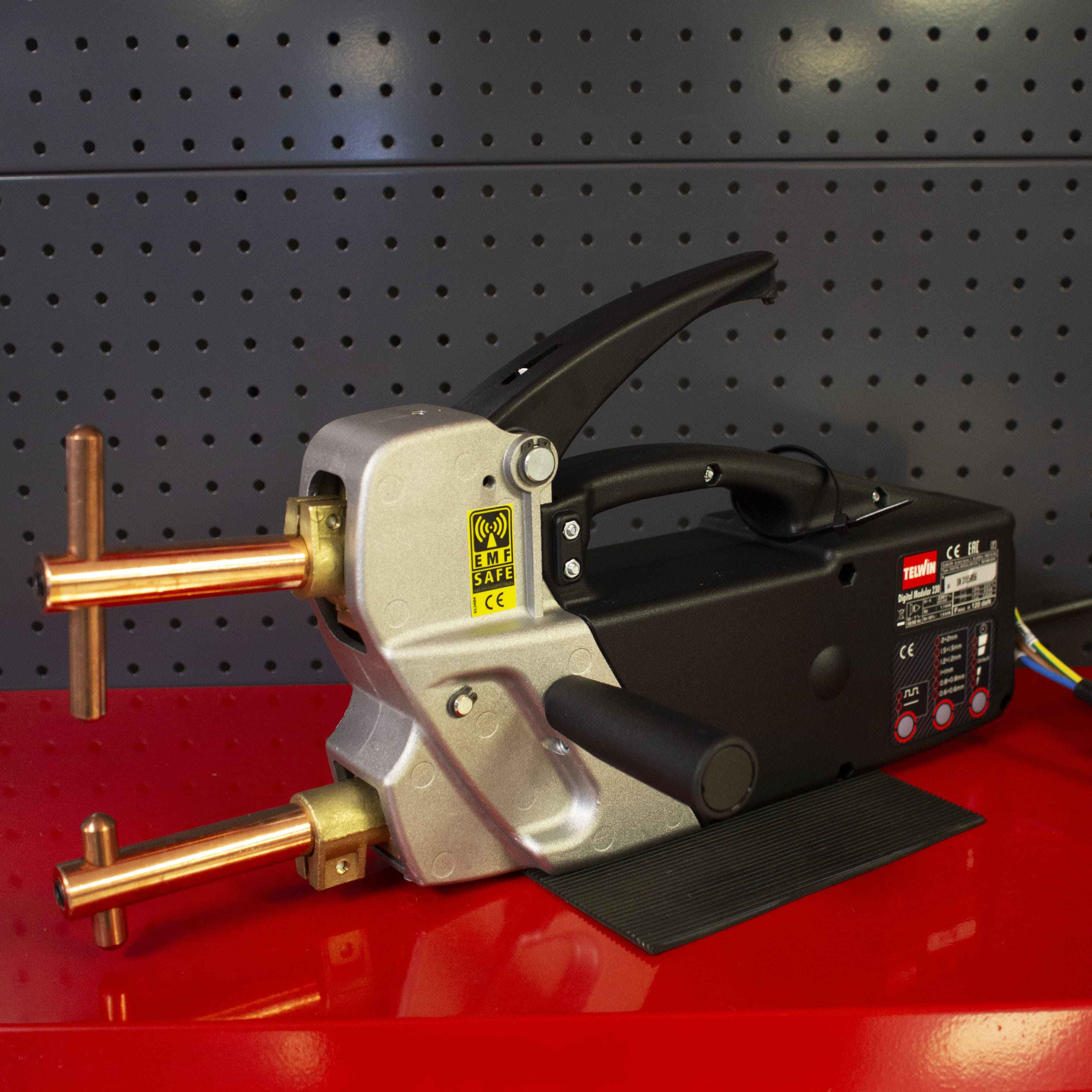 Telwin Spot Welder Comparison: 20/TI vs 200 vs 400